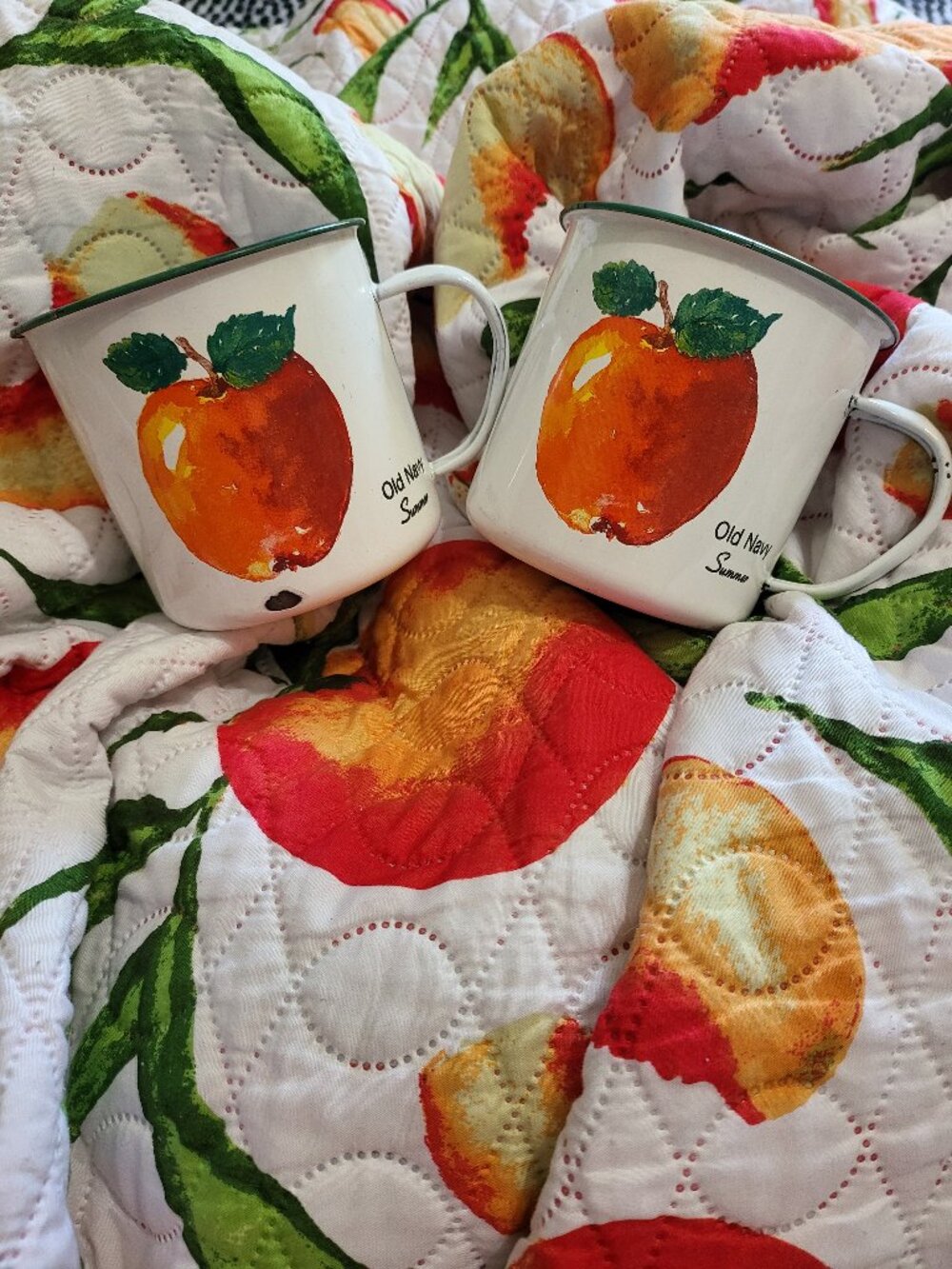 Peach Quilt and 90s Mugs Bundle –‎ Summer Fruit Collectible Set
